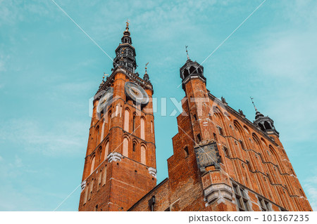 Beautiful architecture of the old town in Gdansk with city hall at Gdansk, Poland Beautiful architecture of the old town in Gdansk with city hall at Gdansk, Poland 101367235