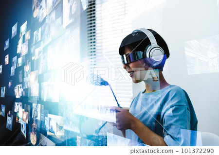 female, females, woman 101372290