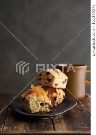 marmalade and scones 101376572