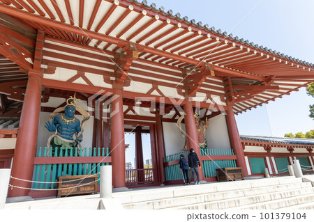 大阪四天王寺中門仁王像(2023年4月4日攝) 大阪四天王寺中門仁王像(2023年4月4日攝) 101379104
