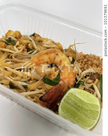 Pad Thai lunch Pad Thai lunch 101379691