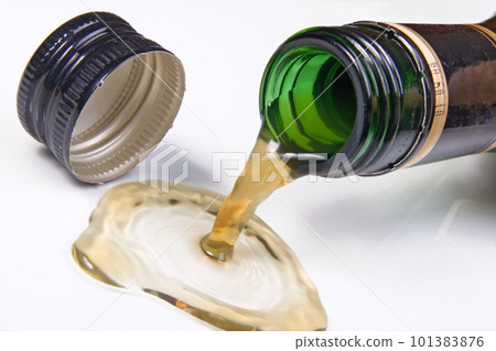 spillage brandy 101383876