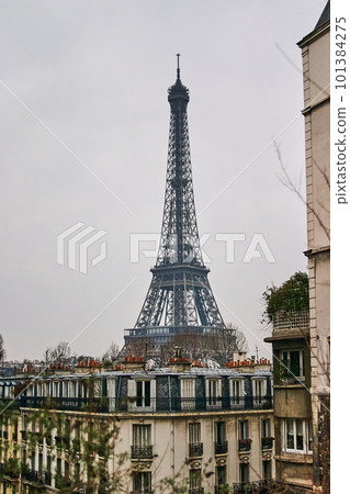 從凱旋門看見的埃佛爾鐵塔 101384275