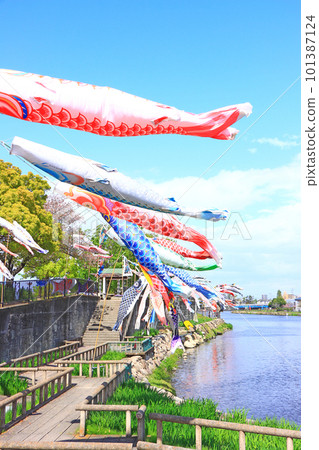 蟹江町風景、早川總居公園和鯉魚旗 101387124