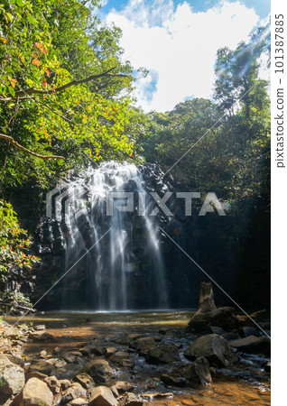 Elinger Falls with a pleasant splash 101387885