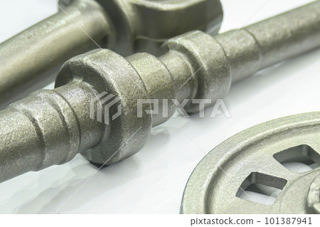 The automotive parts material from casting process. 101387941