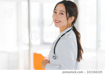 女醫生 101388105