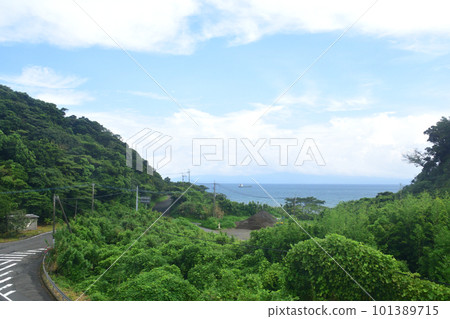 Scenery between Kagoshima Chuo Station and Ibusuki Station on the JR Kyushu Ibusuki Makurazaki Line (Summer 2022) 101389715