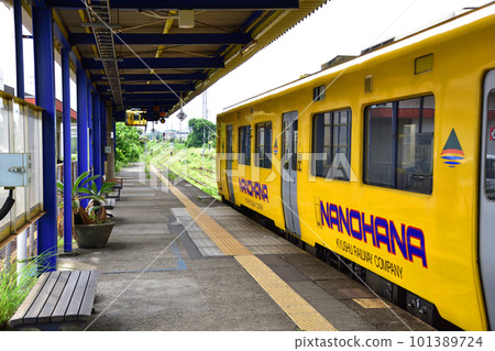 Scenery between Kagoshima Chuo Station and Ibusuki Station on the JR Kyushu Ibusuki Makurazaki Line (Summer 2022) 101389724
