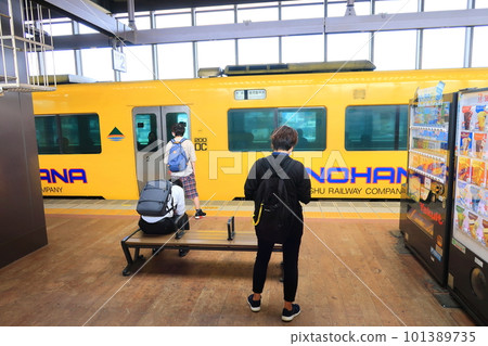 Scenery between Kagoshima Chuo Station and Ibusuki Station on the JR Kyushu Ibusuki Makurazaki Line (Summer 2022) 101389735
