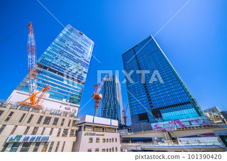 東京城市景觀在日本澀谷新景觀。現在可以忽略澀谷站拆除工作和建築群 = 4 月 9 日 東京城市景觀在日本澀谷新景觀。現在可以忽略澀谷站拆除工作和建築群 = 4 月 9 日 101390420