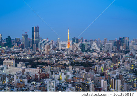 [東京]從惠比壽看到的東京塔和市中心的夜景 101396017