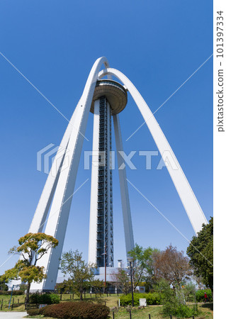 從愛知縣一宮市公園看到的藍天和塔 101397334