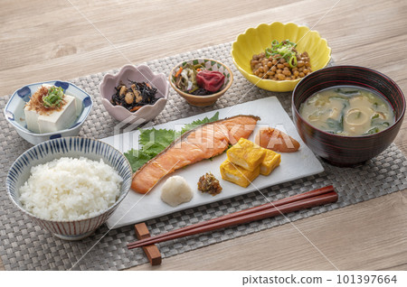 美味的日式早餐 健康的早餐 101397664