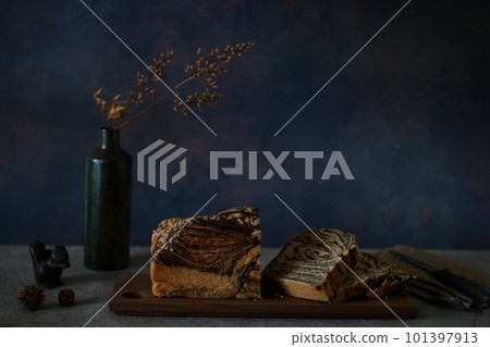 大理石麵包 101397913