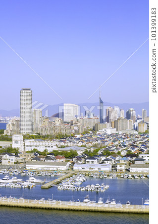 Beautiful cityscape of Fukuoka Beautiful cityscape of Fukuoka 101399183