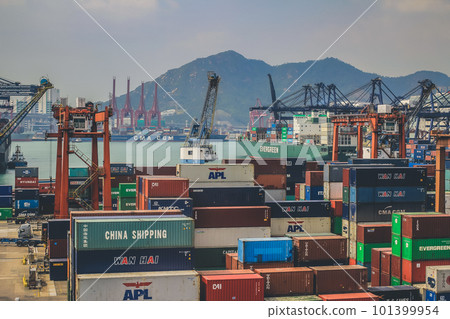 29 Oct 2013 the Hong Kong Kwai Chung Container Terminal 29 Oct 2013 the Hong Kong Kwai Chung Container Terminal 101399954