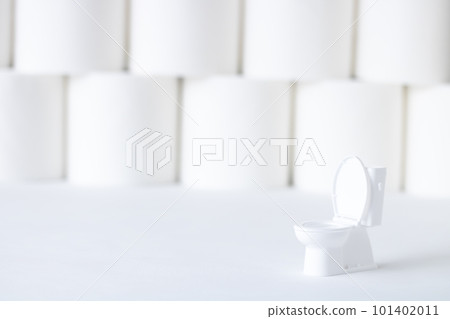 miniature toilet and toilet paper 101402011