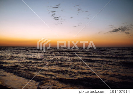 The sea on beautiful sunset, seascape. 101407914