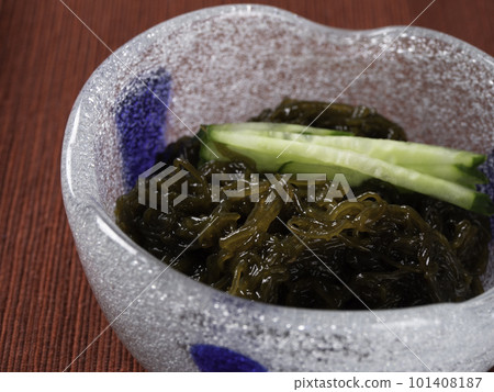 Okinawan special products "mozuku" and "Ryukyu glass" 101408187