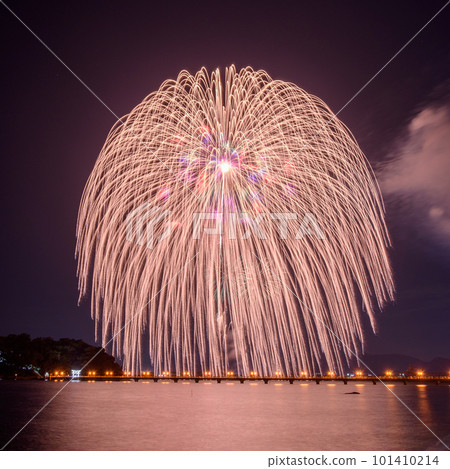 Gamagori Festival Noryo Fireworks Festival, where summer begins in earnest Gamagori Festival Noryo Fireworks Festival, where summer begins in earnest 101410214