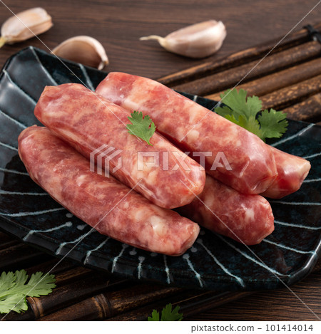 香腸 蒜味香腸 蒜 生的 raw sausage ナマソーセージ 101414014