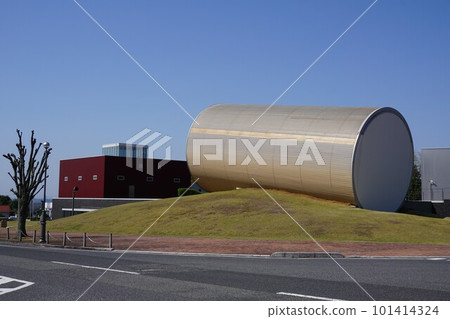 岡山縣中吉市當代美術館和中吉市圖書館 岡山縣中吉市當代美術館和中吉市圖書館 101414324