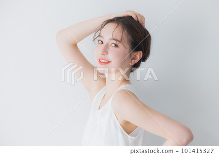 Beauty image of young women 101415327