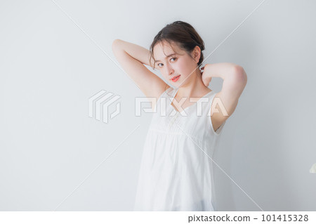 年輕女性的美麗形象 年輕女性的美麗形象 101415328