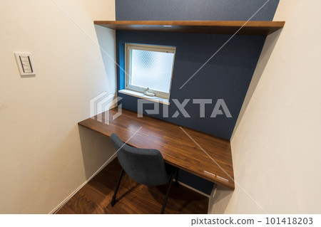 Image of a bright room 101418203