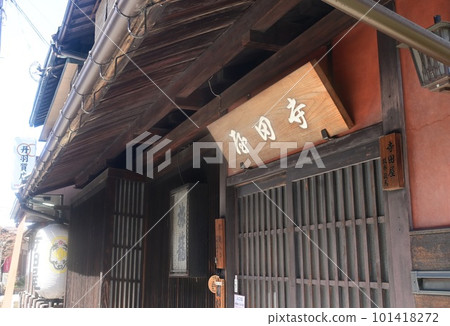 Teradaya (a boathouse in Fushimi, Kyoto Prefecture) and the stage of history 101418272