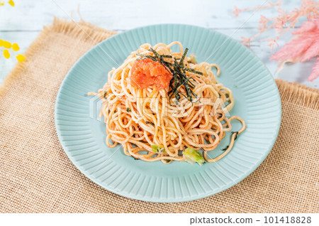 鱈魚子炒麵配方便麵 鱈魚子炒麵配方便麵 101418828