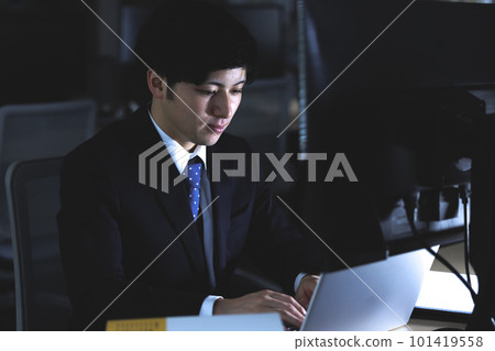 超時工作的商人 超時工作的商人 101419558