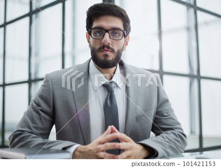 thoughtful male employee thinking about an idea thoughtful male employee thinking about an idea 101421153