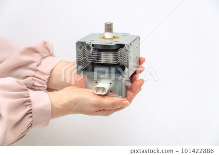 [Woman with a magnetron] 101422886