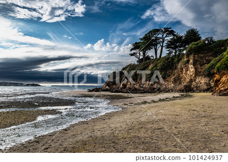 Beach Plage Du Ris At City Douarnenez At The Finistere Atlantic Coast In Brittany, France 101424937
