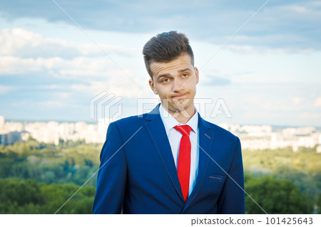 young businessman in a suit 101425643