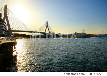 Passing on the history of crossing the strait and connecting Seikan… Seikan Ferry “Hakkoda Maru” and Aomori Bay Bridge Passing on the history of crossing the strait and connecting Seikan… Seikan Ferry “Hakkoda Maru” and Aomori Bay Bridge 101426513