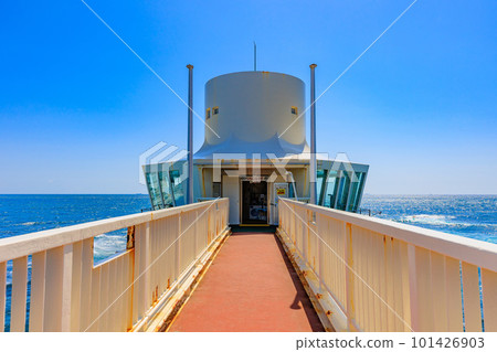 Katsuura City, Chiba Prefecture Katsuura Undersea Observation Tower in the blue sea (Ocean Observation Tower and Pacific Ocean) Katsuura City, Chiba Prefecture Katsuura Undersea Observation Tower in the blue sea (Ocean Observation Tower and Pacific Ocean) 101426903