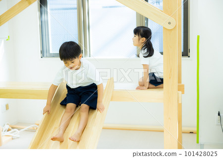 體操班兒童 101428025