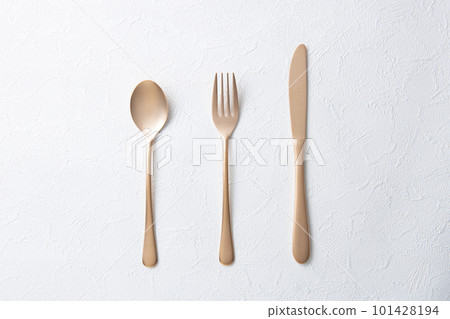 簡單的勺子、叉子和刀子套裝 簡單的勺子、叉子和刀子套裝 101428194