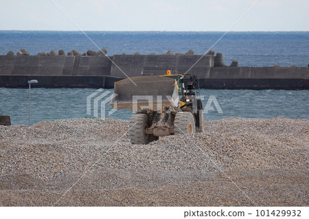 Bulldozer working on construction site Bulldozer working on construction site 101429932