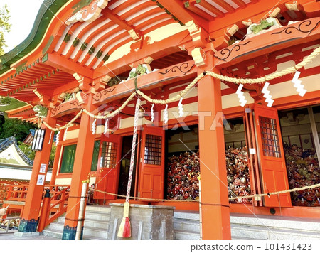 Kada, Wakayama City, the main building of Awashima Shrine, which is famous for its memorial service for dolls 101431423