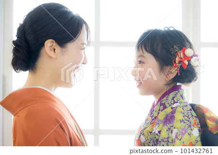 和服女孩 101432761