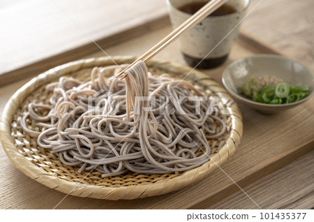 Delicious-looking buckwheat served in a colander 101435377