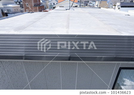 Aerial view of dented eaves due to snow damage (before and after housing renovation) 101436623