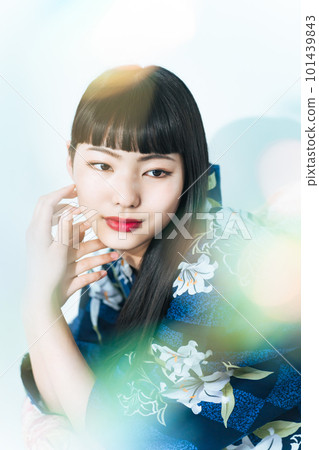 Portrait of a young woman in a yukata Portrait of a young woman in a yukata 101439843
