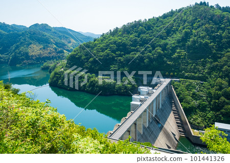 Tomata Dam (Lake Okutsu) Tomata Dam (Lake Okutsu) 101441326