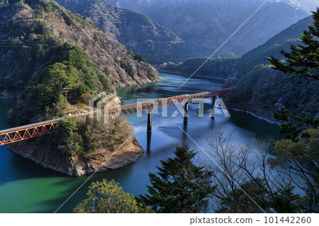 Hikyo Station Okuoi Rainbow Bridge 101442260