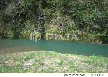 The Yamada River flowing through the Kamise district of Fuchu-cho, Toyama City, Toyama Prefecture The Yamada River flowing through the Kamise district of Fuchu-cho, Toyama City, Toyama Prefecture 101444400